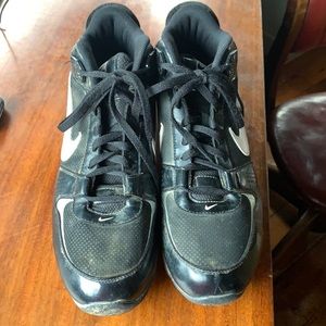 Baseball/football cleats